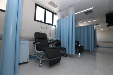 irece, bahia, brrazil - 13 Eylül 2022: Irece şehrinde kanser tedavisi için bir devlet hastanesi manzarası