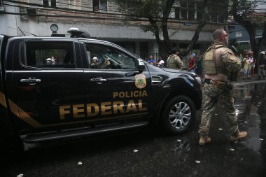 Salvador, Bahia, Brezilya - 7 Eylül 2022: Brezilya 'daki bağımsızlık yürüyüşü sırasında federal polis ajanları.