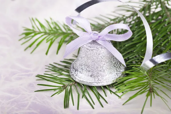 Christmas bell met fir-boom twijgen — Stockfoto