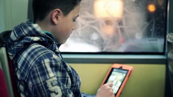 Boy with tablet computer — Stock Video