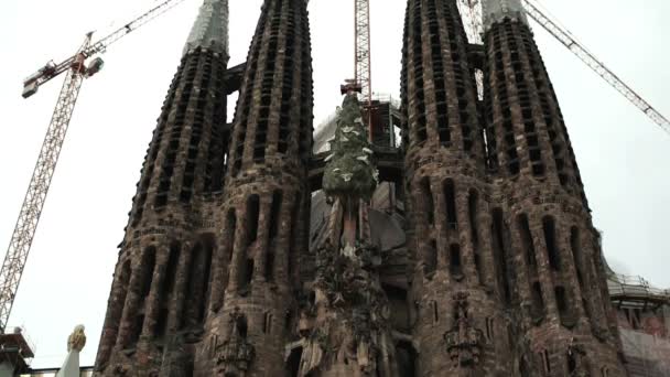Španělsko katedrála sagrada familia — Stock video
