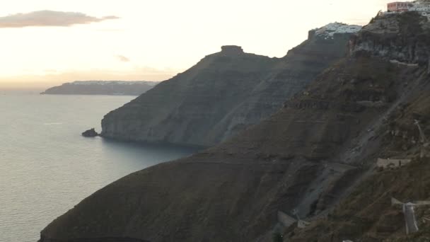 Navios de cruzeiro pela ilha de Santorini — Vídeo de Stock