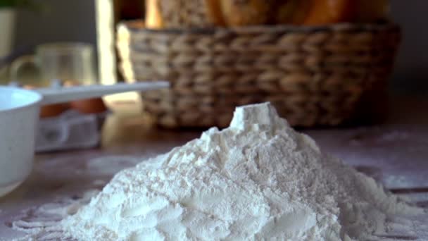 Butter falling into heap of flour — Stock Video