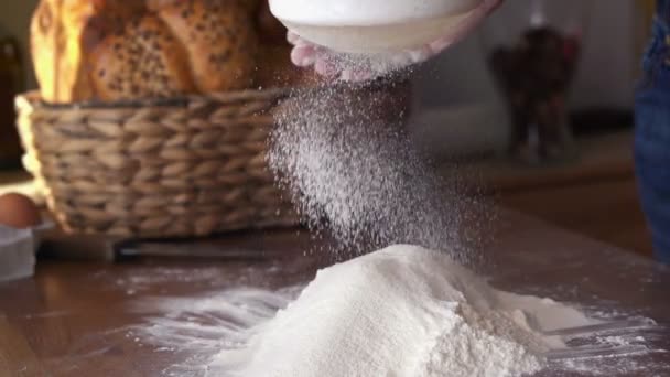 小麦粉を篩ふるい — ストック動画