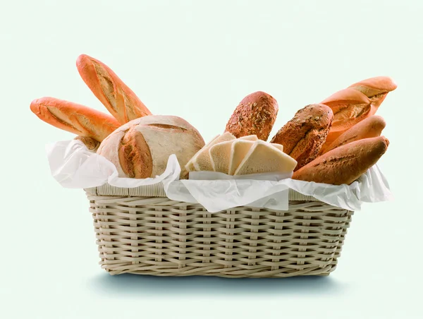 Chleb w wiklinowym koszu Zdjęcie Stockowe