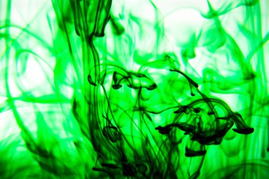 vegetale mürekkep suya döktü