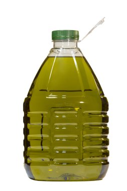 Beyaz arka plan üzerinde izole zeytinyağı şişesi