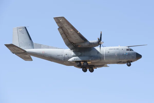 ALBACETE, ESPAÑA - 11 DE ABRIL: Avión de combate militar durante manifestación en la base aérea de Albacete, Los Llanos (TLP) el 11 de abril de 2012 en Albacete, España —  Fotos de Stock