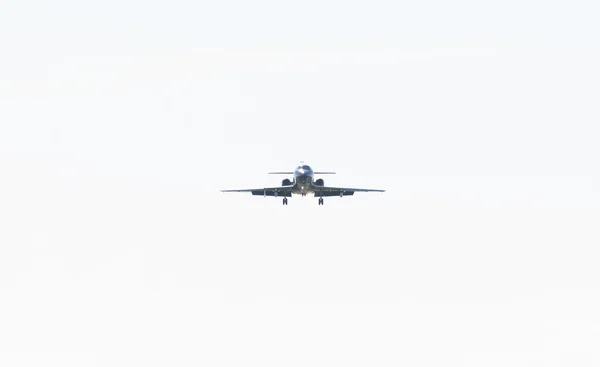 ALBACETE, Spanyolország - április 11-én: katonai vadászgép bemutatón albacete légi bázis, los llanos (tlp) április 11, 2012 in albacete, Spanyolország — Stock Fotó