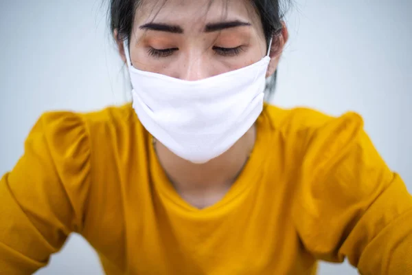Femme Portant Masque Chirurgical Pour Prévenir Les Autres Virus Covid — Photo