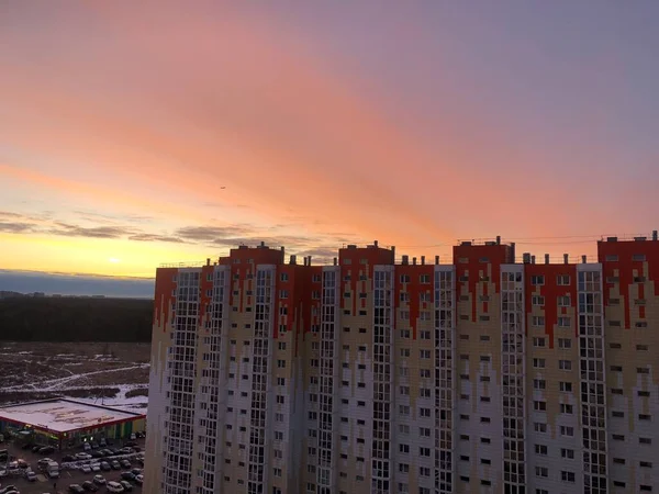 Sonnenuntergang Blick Aus Dem Fenster Des Hauses — Stockfoto
