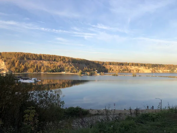 Vue Sur Forêt Automne Sur Les Montagnes Près Lac Russie — Photo