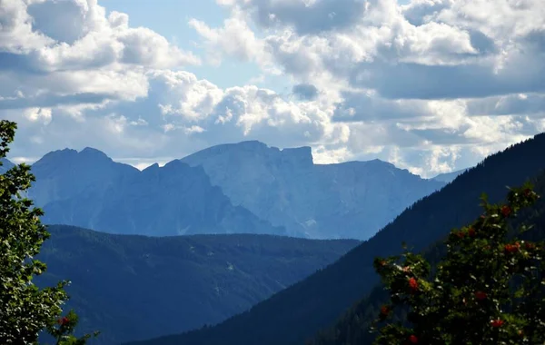 Vista Vale Gsies Montanha Seekofel Vale Braies Montanha Herrstein — Fotografia de Stock