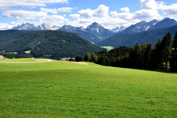 From the meadows of the town of Tesido it is possible to enjoy the view of numerous famouns peaks of the Dolomites