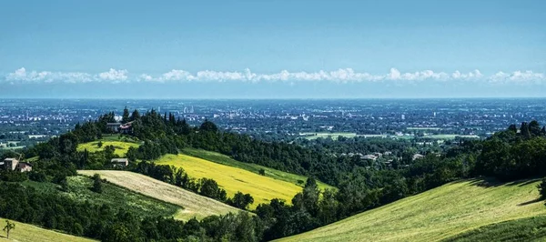 Cavazzone Wzgórza Panoramiczny Widok Równinę Otaczającą Miasto Reggio Emilia Centrum — Zdjęcie stockowe