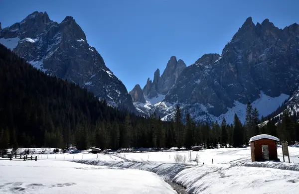 Val Fiscalina Invierno Derecha Inicio Las Pistas Esquí Fondo Que — Foto de Stock