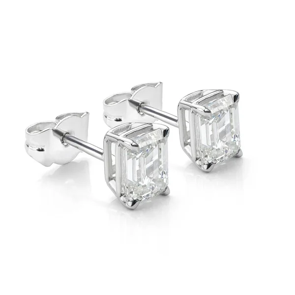 Boucles Oreilles Diamant Taille Émeraude Isolées Sur Fond Blanc — Photo