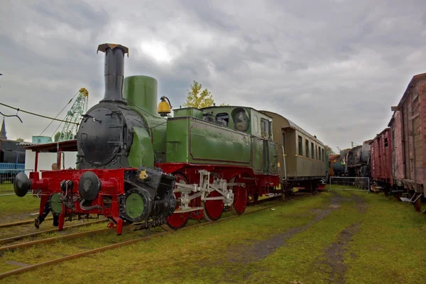 Treno ferroviario a vapore nero vintage — Foto Stock