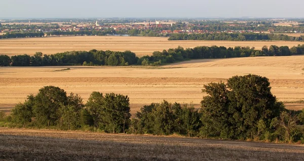 Schönes Dorf im Sommer — Stockfoto