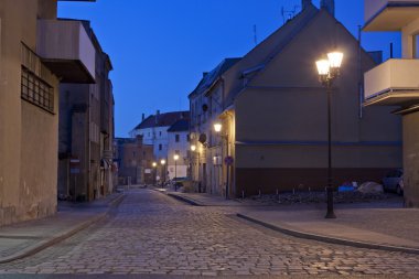 gece küçük bir kasaba