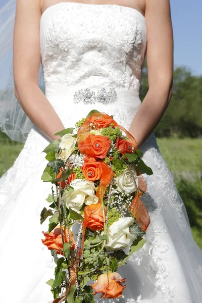 Ramo de rosas naranja nupcial — Foto de Stock