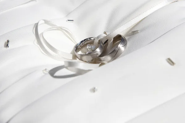 Anelli da sposa in argento — Foto Stock
