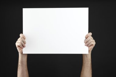 adam poster tutar