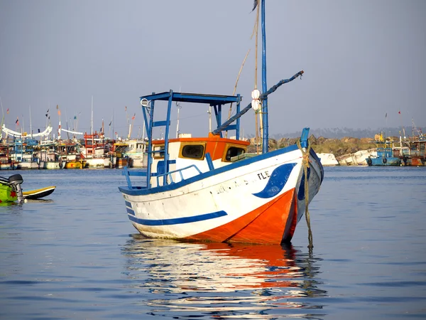 Рыбацкие лодки у Индийского океана — стоковое фото