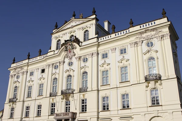 Erzbischöflicher Palast in Prag — Stockfoto