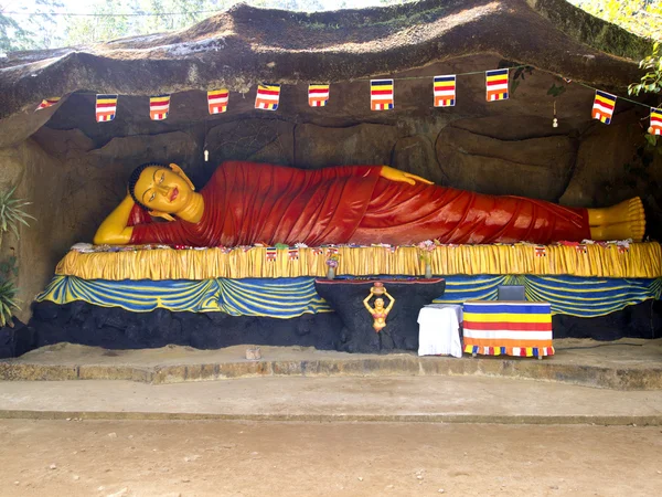 Mentir figura de Buda na Ásia — Fotografia de Stock