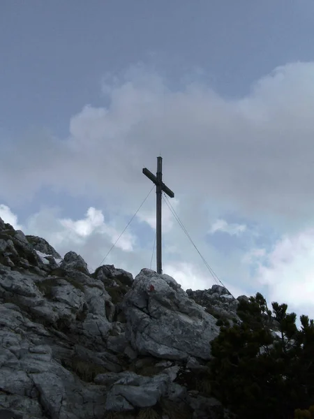 バイエルン ドイツのベネディクト山の頂上十字 — ストック写真