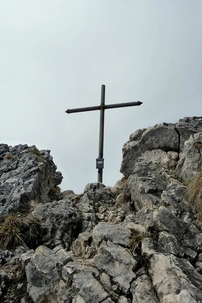 Cumbre Montaña Cruzada Ettaler Mandl Los Alpes Bávaros Alemania —  Fotos de Stock