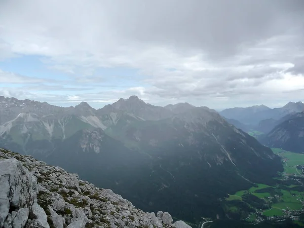Hohe Munde Mountain Crossing Tirol Áustria — Fotografia de Stock