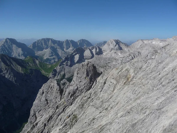 Περιήγηση Ορειβασία Στην Κορυφογραμμή Jubilaeumsgrat Βαυαρία Γερμανία Καλοκαίρι — Φωτογραφία Αρχείου