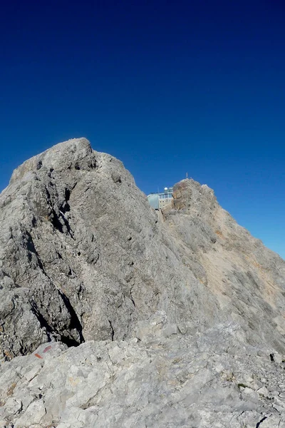 Κατοικία Schneeferner Στο Jubilaumsgrat Έως Βουνό Zugspitze Γερμανία — Φωτογραφία Αρχείου