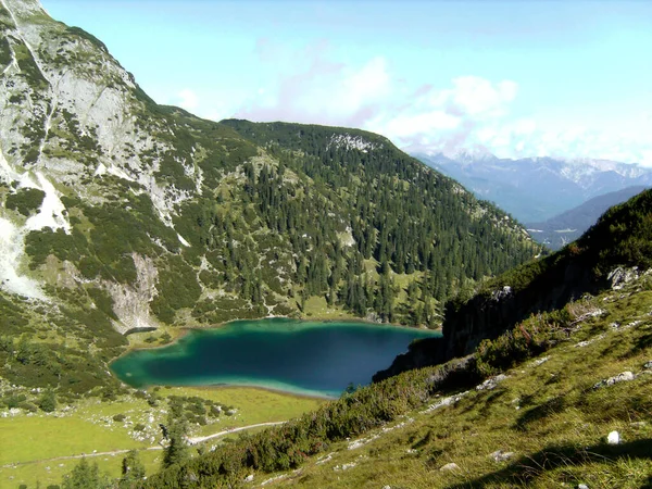 Ferrata Lago Alta Montaña Seebensee Ehrwalder Sonnenspitze Montaña Tirol Austria — Foto de Stock