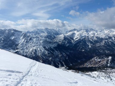 Pleisenspitze dağına kış yürüyüşü turu, Karwendel, Tyrol, Avusturya