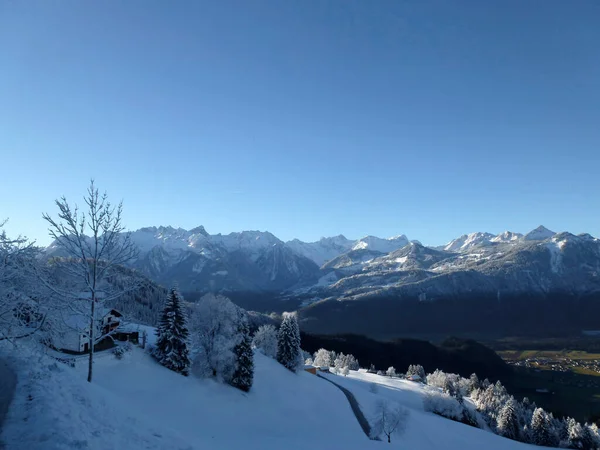 Escursione Invernale Alla Montagna Hoher Frassen Raggal — Foto Stock