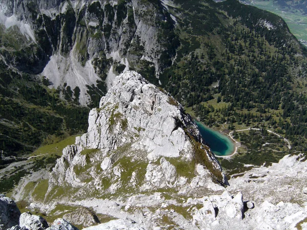 Ferrata High Mountain Lake Seebensee Tajakopf Mountain Tyrol Austria Summertime — Zdjęcie stockowe