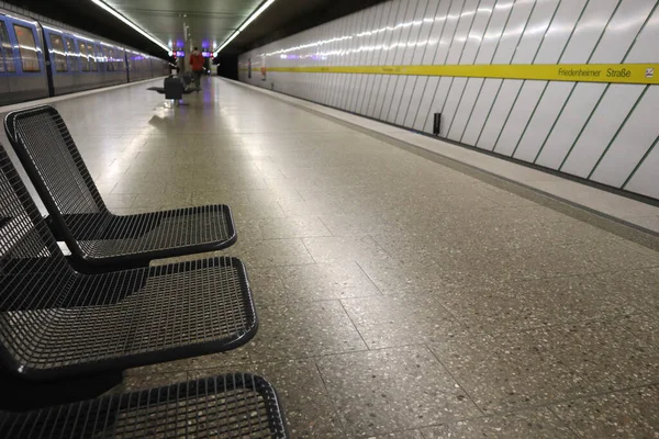 Empty Metro Subway Station — Fotografia de Stock