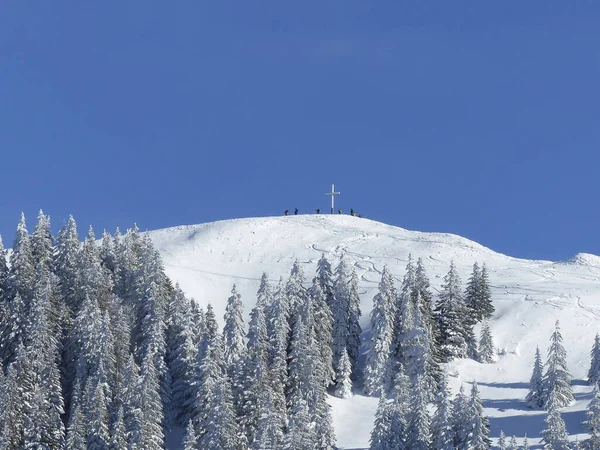 ドイツ バイエルン州のSeekarkreuz シーケルクルーズ 山のサミットクロス — ストック写真