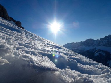 Pleisenspitze dağına kış yürüyüşü turu, Tyrol, Avusturya