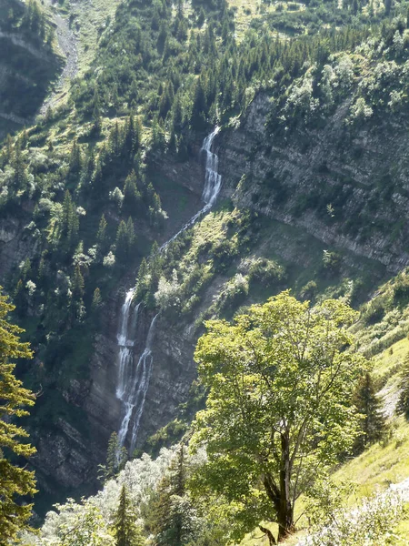 Водопад Горе Соернфельда Бавария Германия — стоковое фото