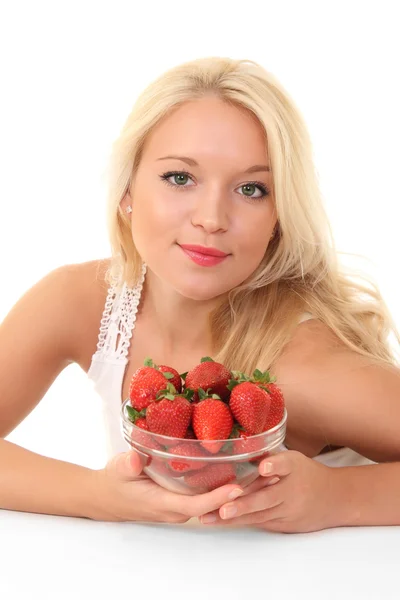 딸기와 아름 다운 젊은 금발 여자 — 스톡 사진