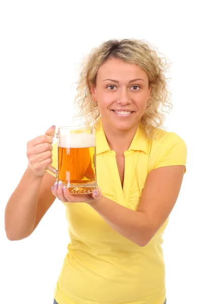 Jonge positieve vrouw met een Bierpul — Stockfoto