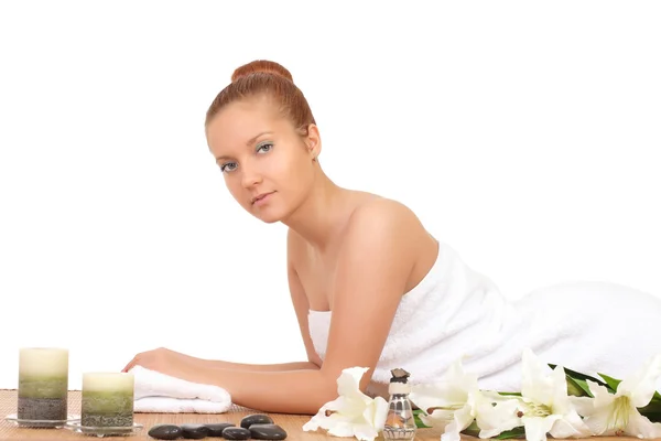 Beautiful woman relaxing during spa treatment — Stock Photo, Image