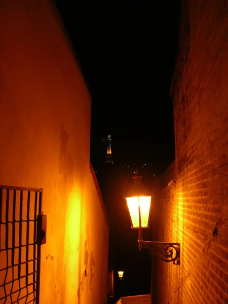 Natt gatan med lampa — Stockfoto