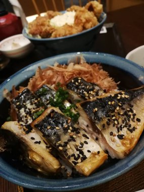 Teriyaki soslu Saba balığı.