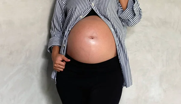 Беременная Женщина — стоковое фото