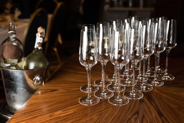 Bicchieri Vino Sul Tavolo Del Ristorante Aperitivo Prima Del Party — Foto Stock